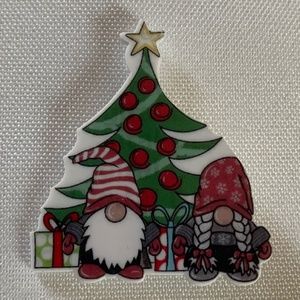 NWT Handmade Pin Brooch of Christmas Holiday Gnomes!